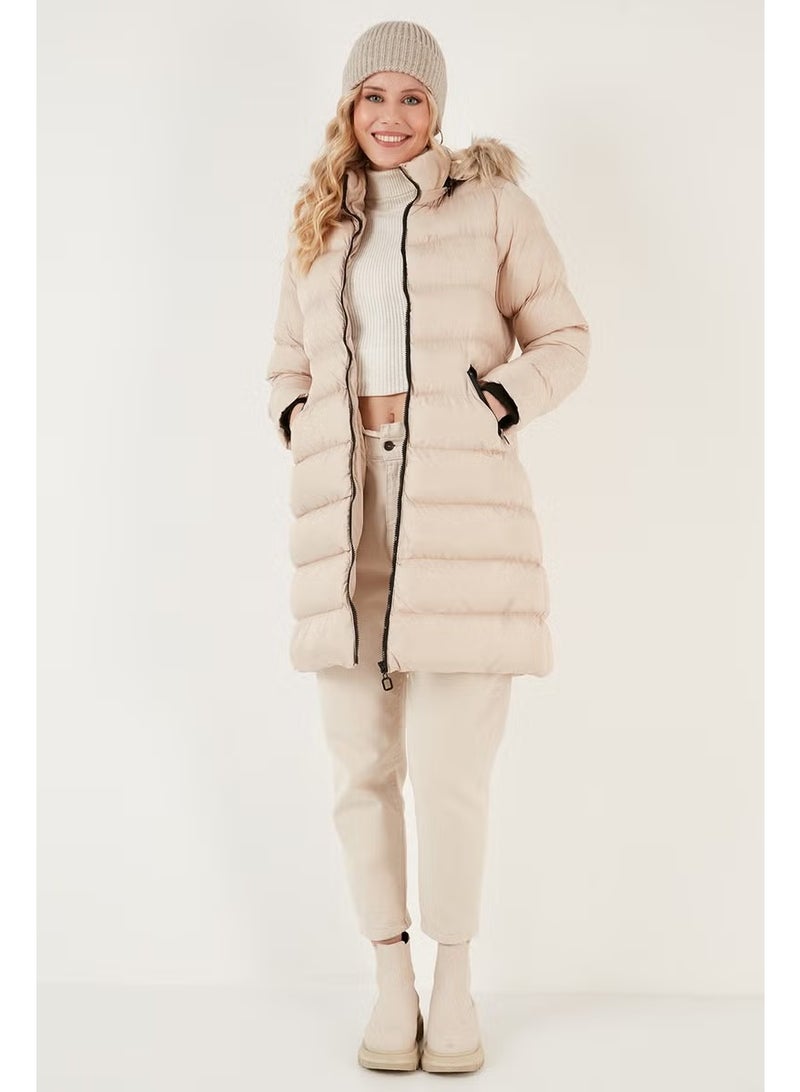 Lela Water Repellent Regular Fit Removable Hooded Puffer Coat Women's Coat 640Y001 - Image 2